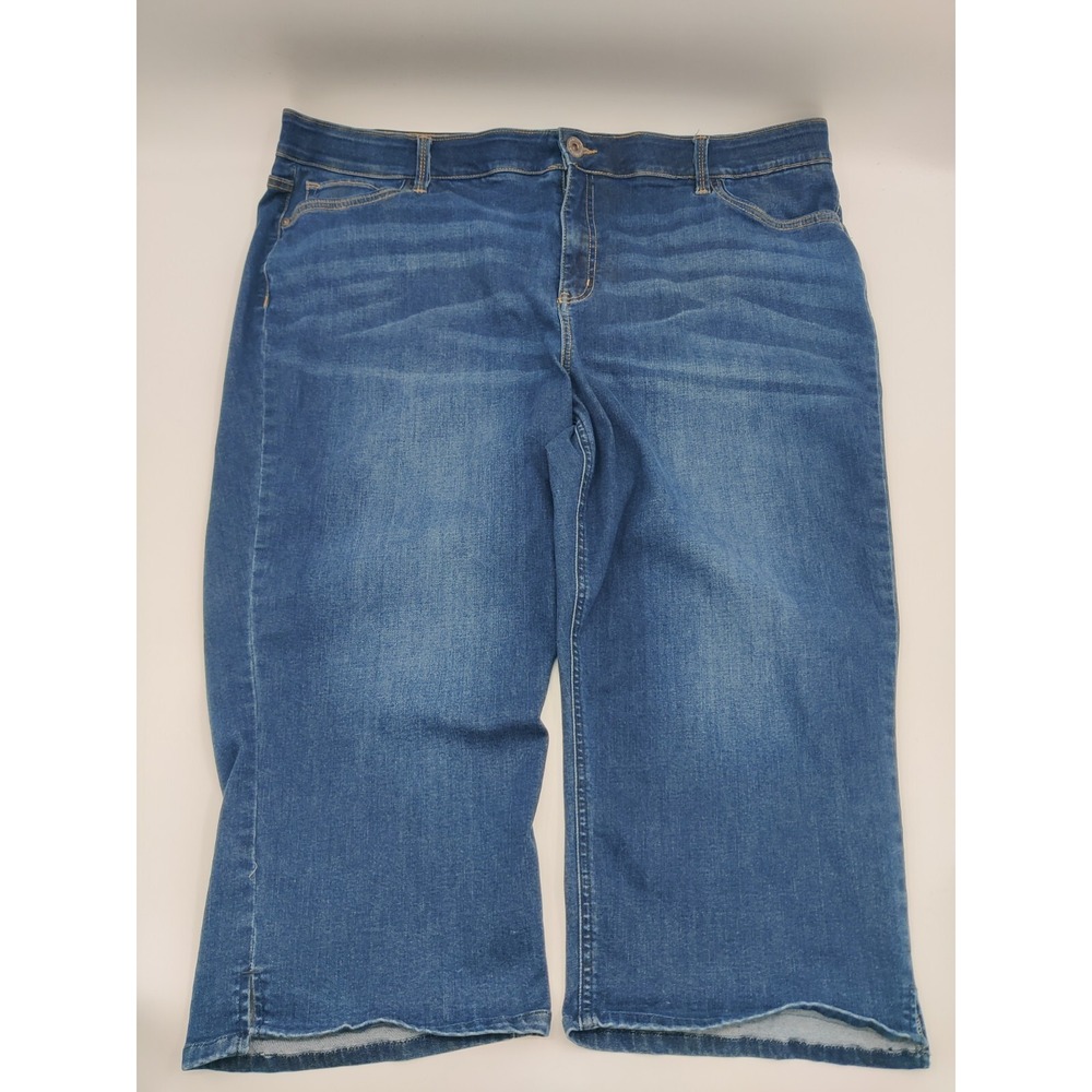Liz Claiborne‎ Woman Denim Classic Capri Jeans 22W Medium Wash Stretch Cropped